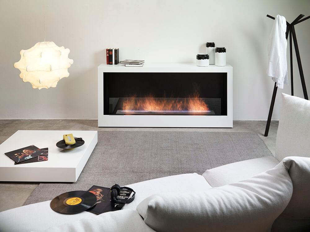 Camino a bioetanolo iFlame da pavimento in soggiorno di design